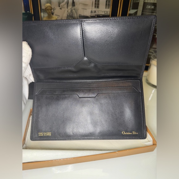 Authentic black Christian Dior Black Calfskin unisex Wallet with COA. - Picture 12 of 17